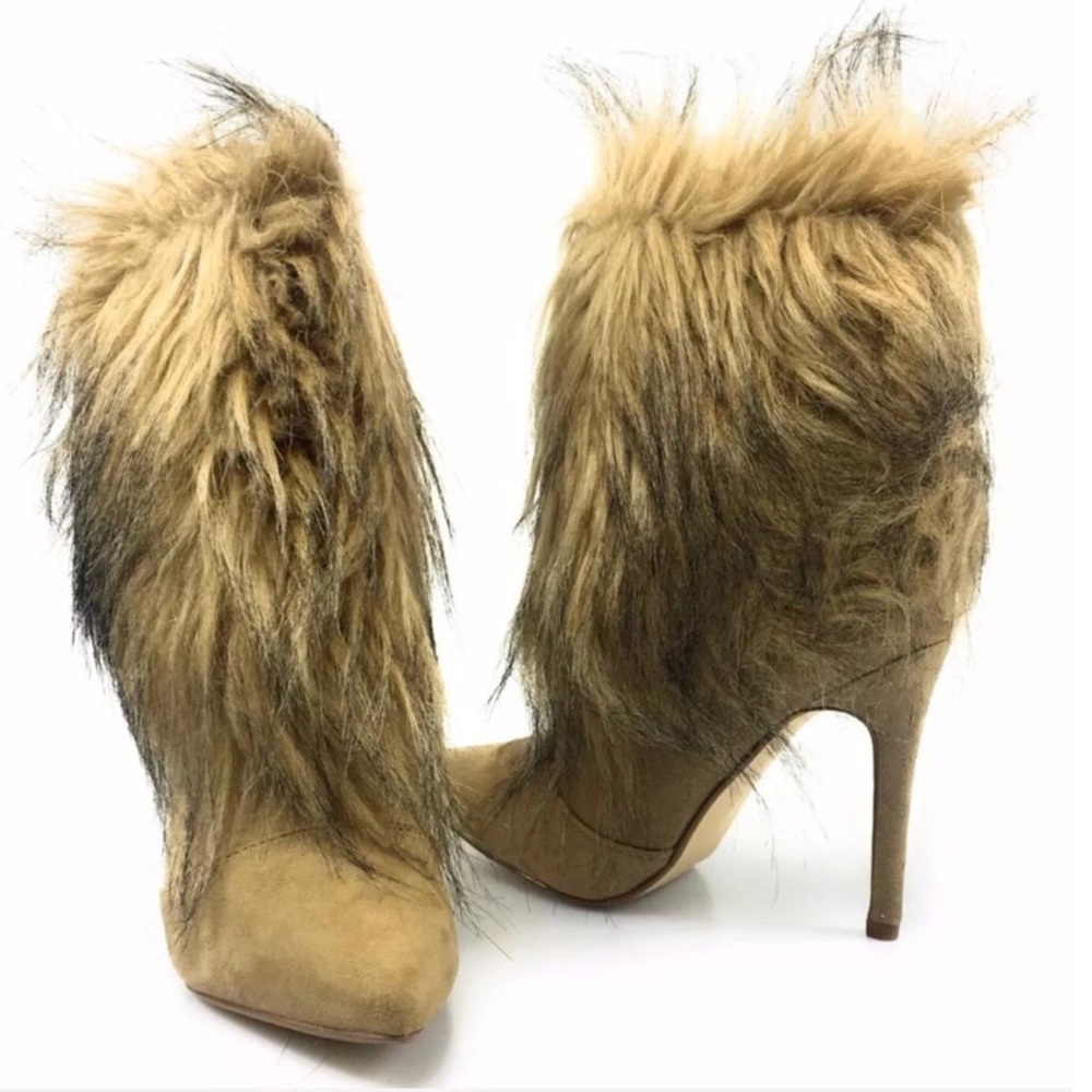 New! Tan boots